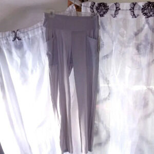 LA + Image leggings size large ( blue box #1 )